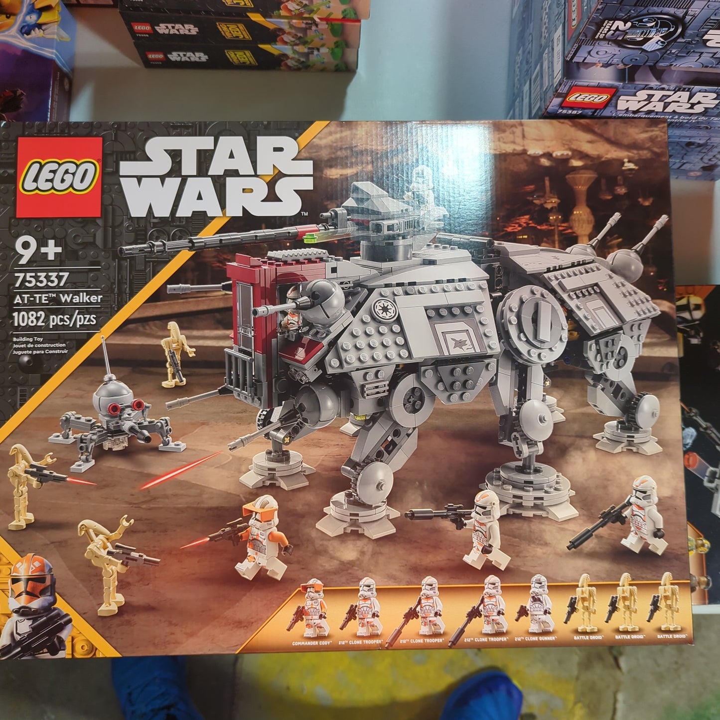 75337 AT-TE Walker (No Box, sealed bags)