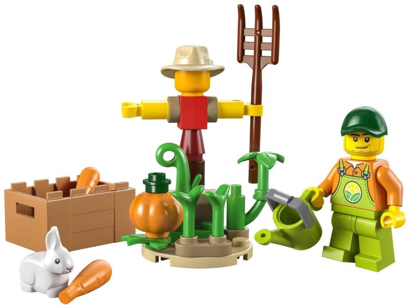 30590 USED Farm Garden & Scarecrow
