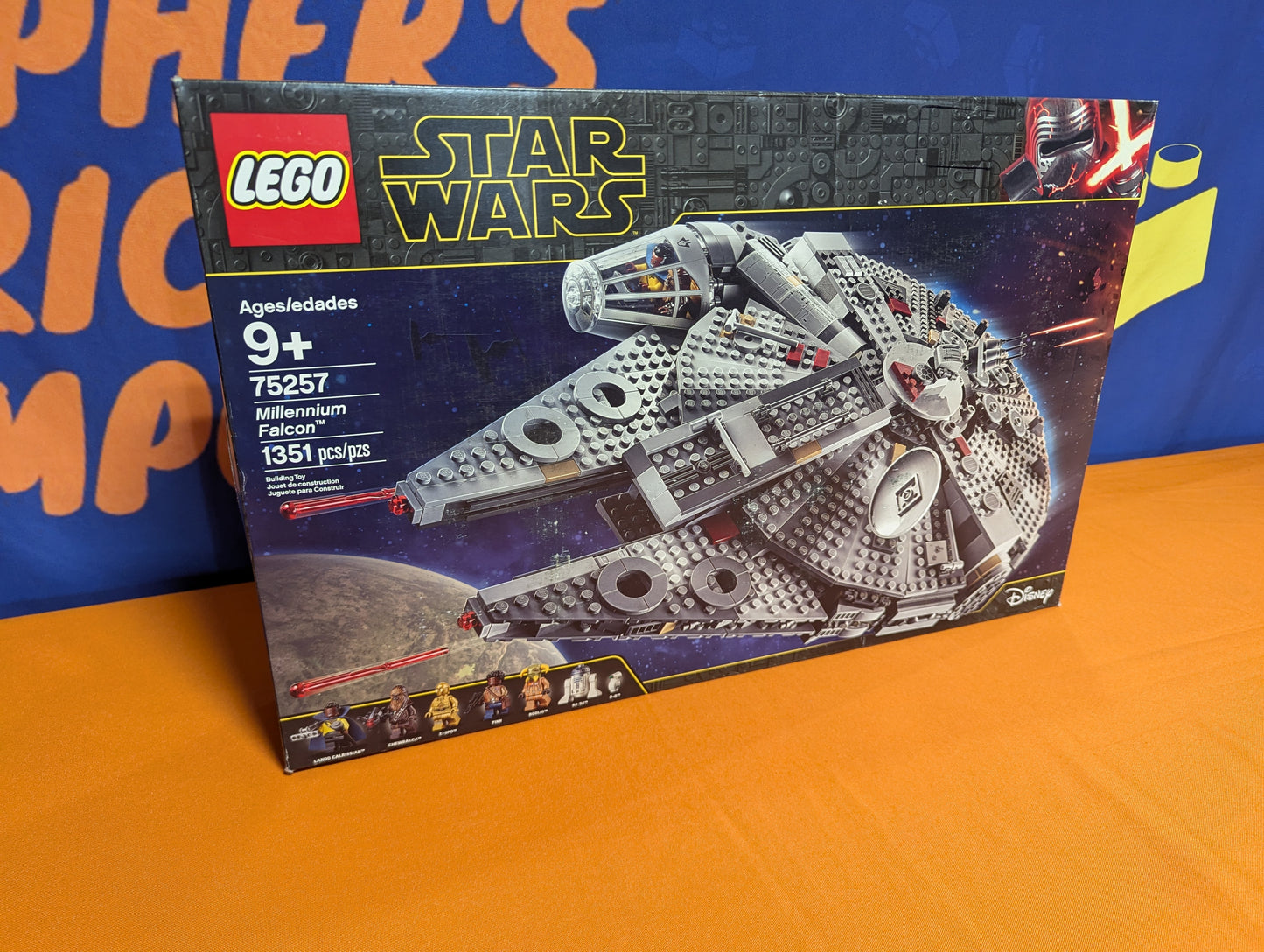 75257 Millennium Falcon