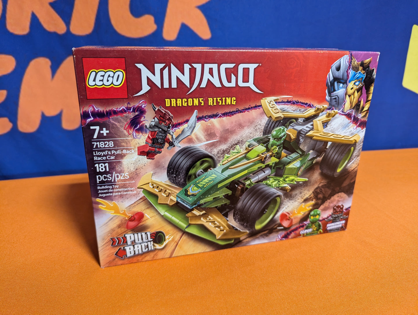 71828 Lloyd's Pull Back Race Car