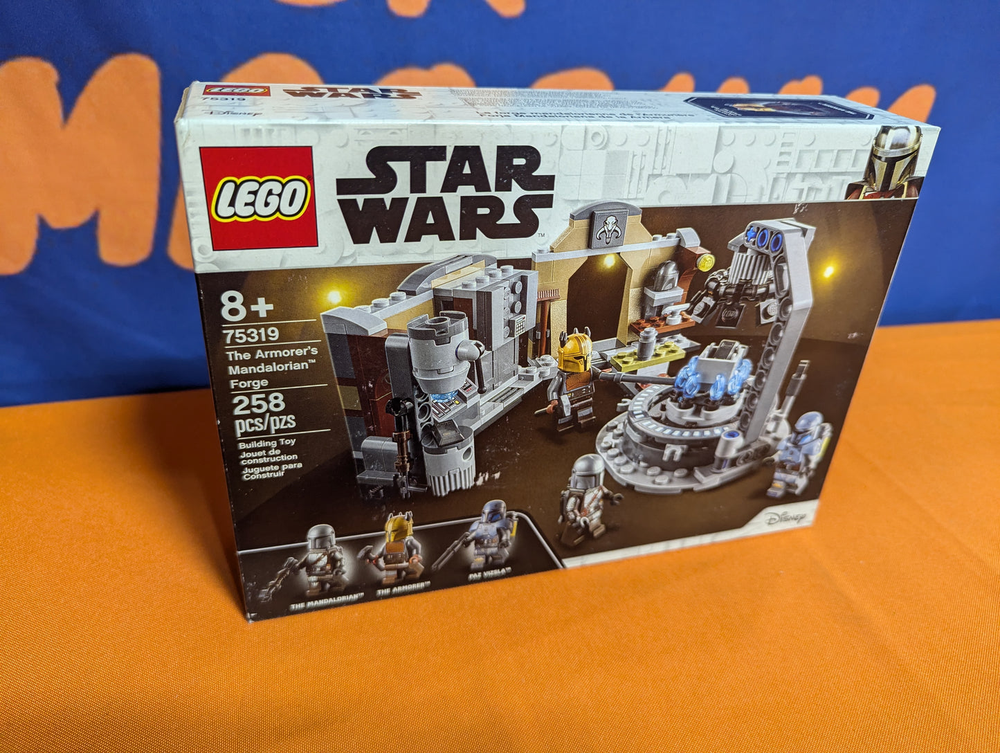75319 The Armorer's Mandalorian Forge